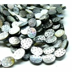 Tout neuf 💯 Perlesmania Pate Cernit Lot De 6 Perles Nacre Grise Blanche Plate Ovale 13 Par 19mm Biface Avec Motif Trou 🤩
